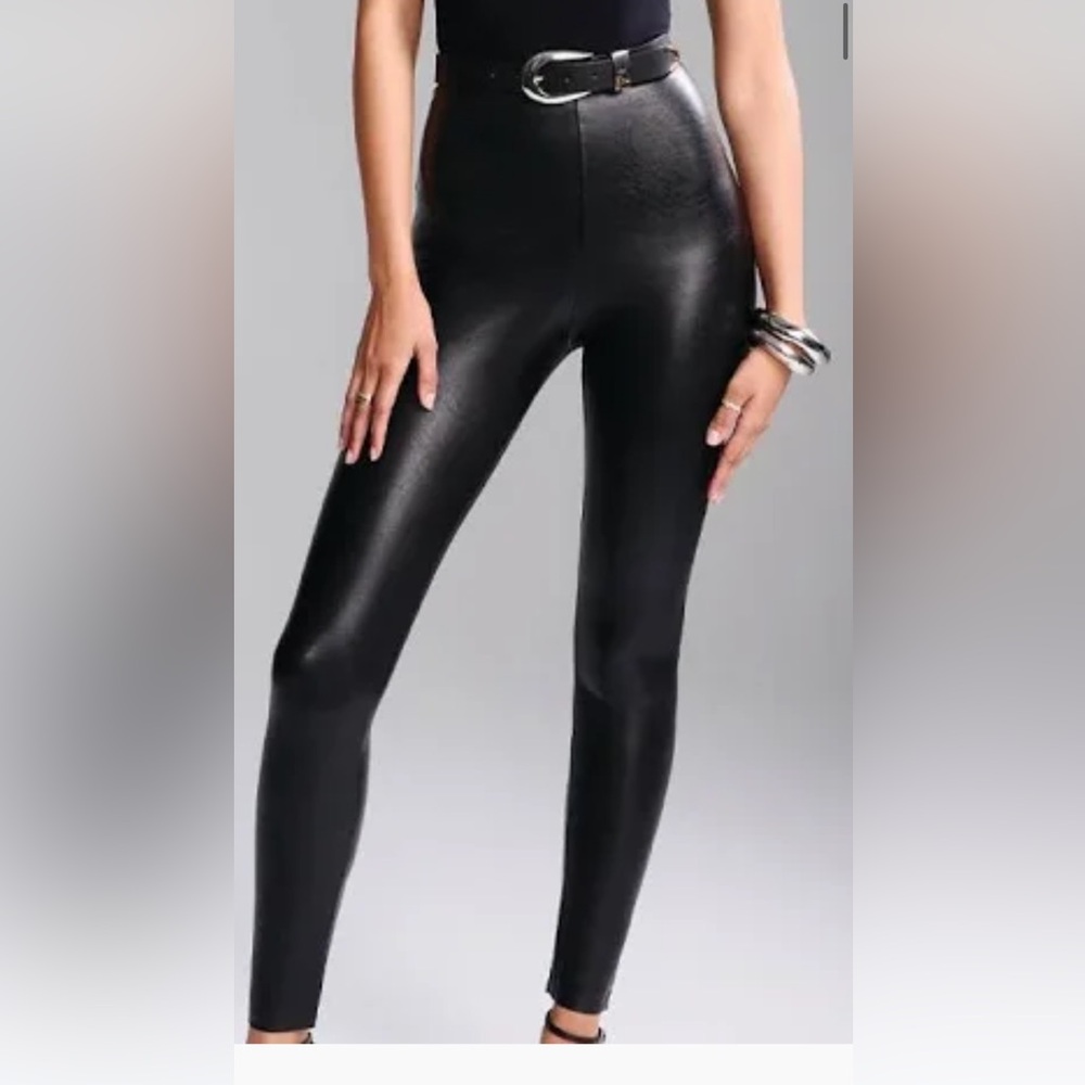 Commando leather leggings